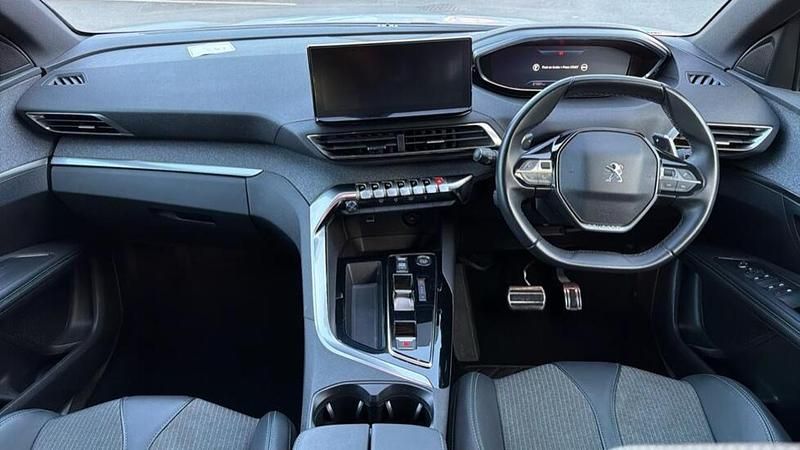 Used Peugeot 3008 Allure+ 129 HP (94 kW) 2023 White SUV