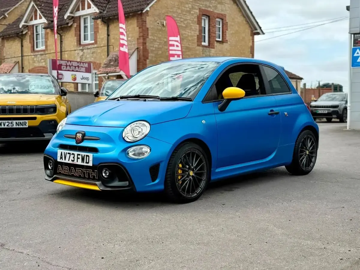 Used Abarth 695 Competizione 180 HP (132 kW) 2023 Blue Hatchback