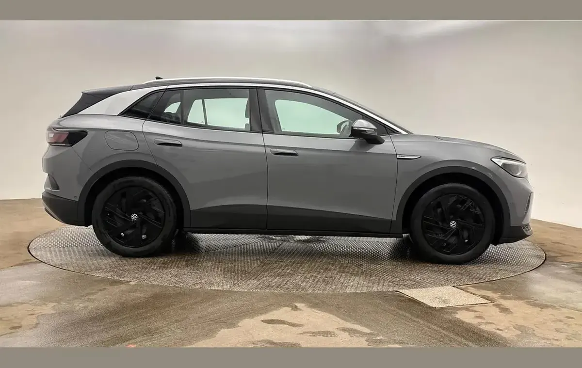 Begagnad VW ID.4 Pro Performance 150 kW (204 HK) 2022 Grå SUV