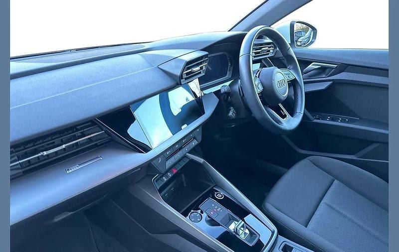 Begagnad Audi A3 108 HK (79 kW) 2022 Vit Sedan