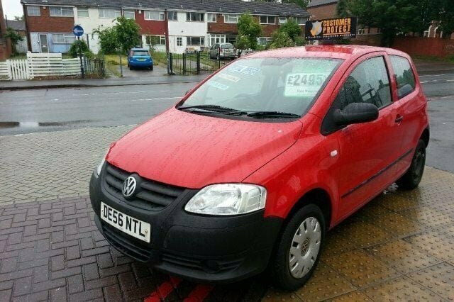 Used VW Fox 55 HP (40 kW) 2006 Yellow Hatchback