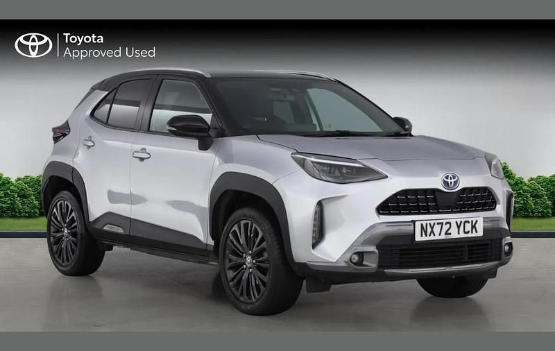 Silver Used 2022 Toyota Yaris Cross SUV | £20,463 (Fair price) - Image 1/4