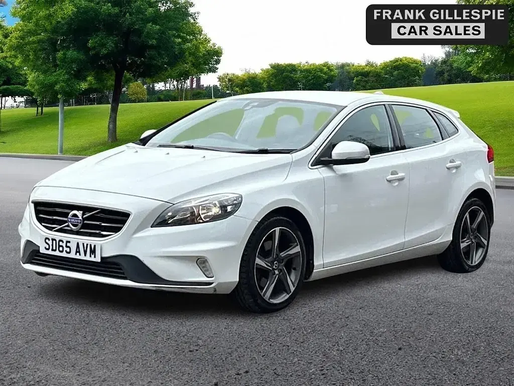 Used Volvo V40 R-Design 2015 White Hatchback