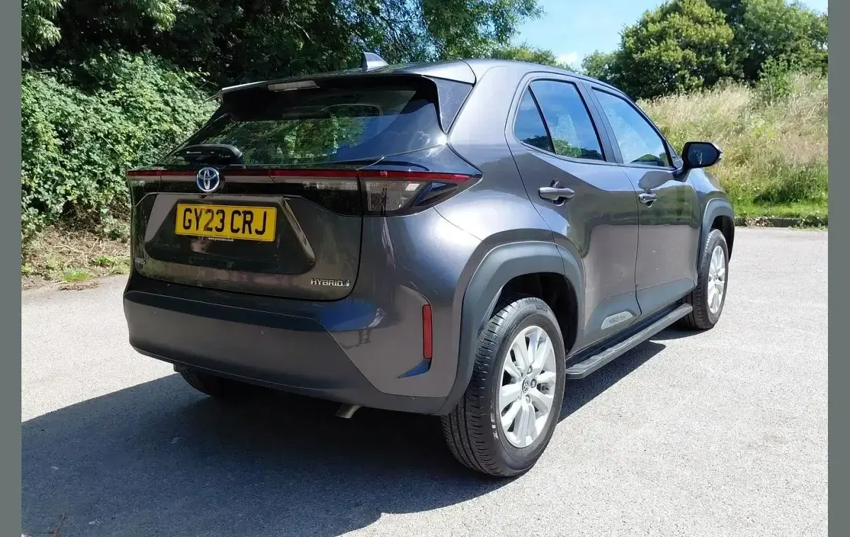 Used Toyota Yaris Cross 113 HP (83 kW) 2023 Grey SUV