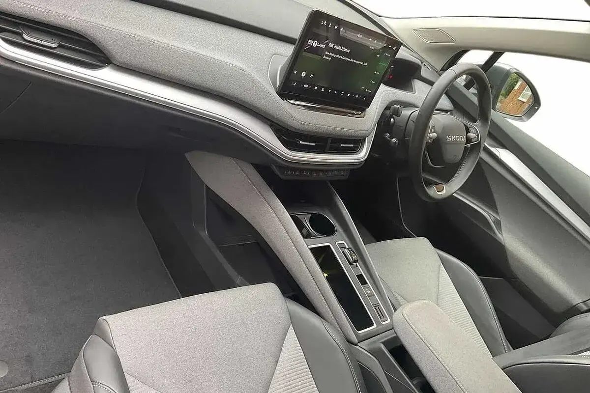 Used Skoda Enyaq iV SE L 150 kW (204 HP) 2025 Graphite grey metallic SUV