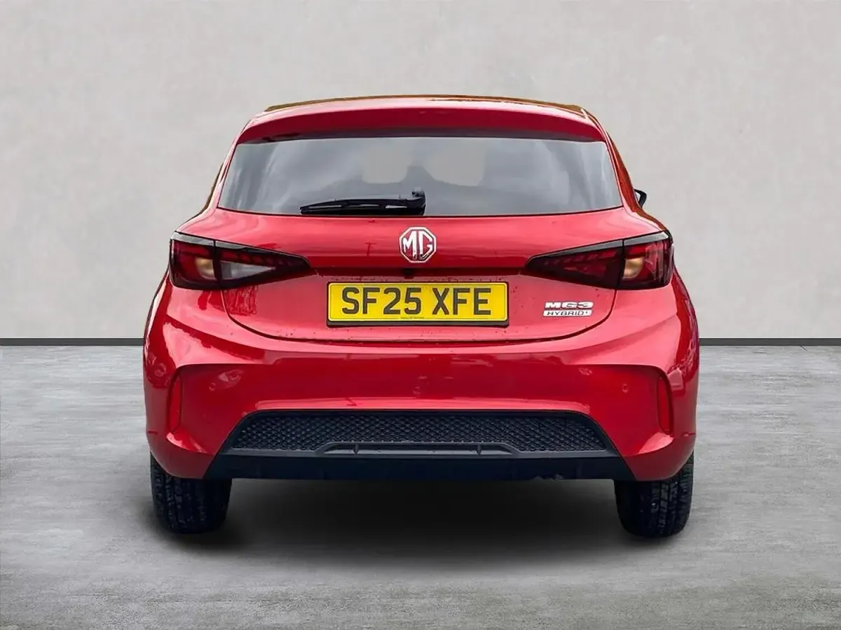 Used MG MG3 Trophy 194 HP (142 kW) 2025 Red Hatchback