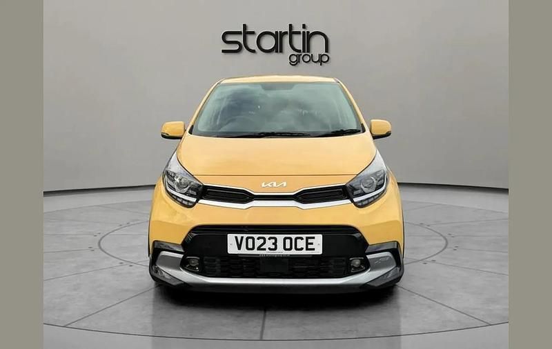 Used Kia Picanto X-Line 65 HP (47 kW) 2023 Yellow Hatchback