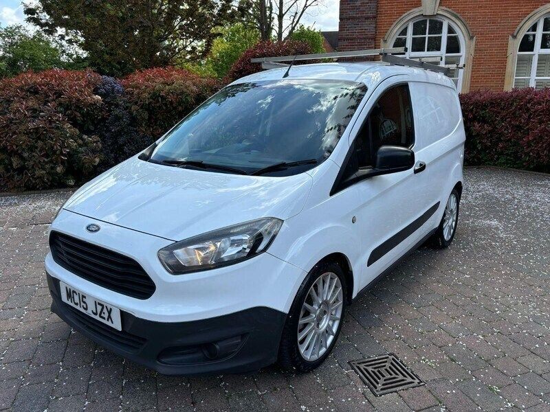 White Used 2015 Ford Transit Sedan | £3,990 (Expensive) - Image 1/4