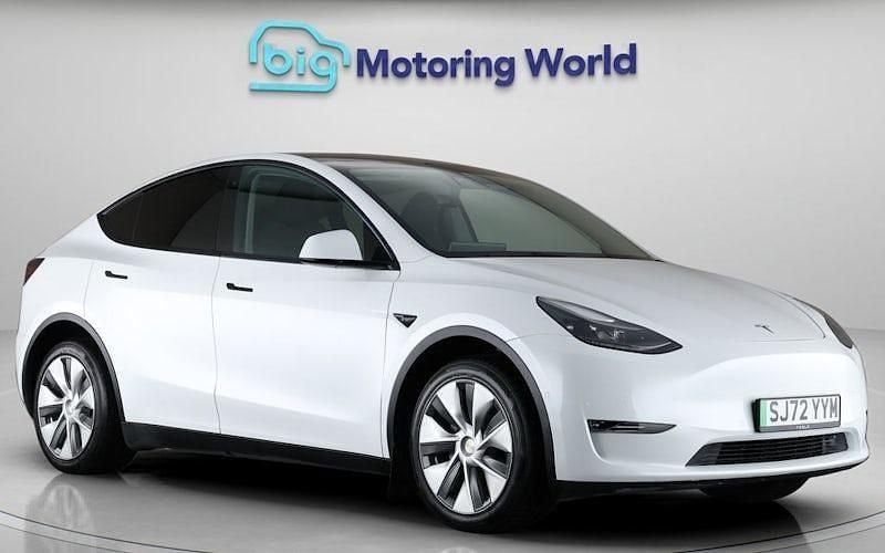 Used 2025 Tesla Model Y Long Range AWD SUV | £25,800 (Super price) - Image 1/4