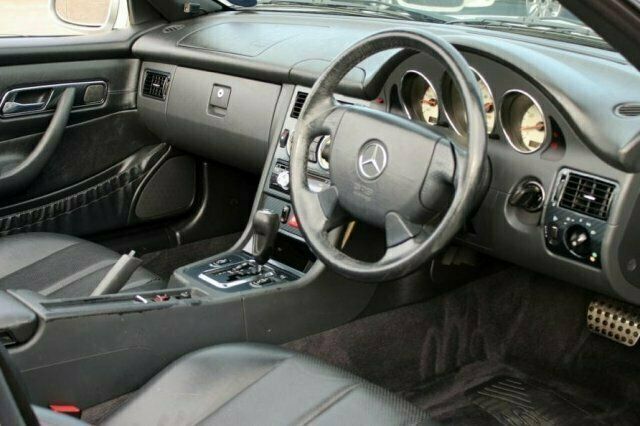 Used Mercedes SLK230 193 HP (141 kW) 1999 Cabriolet