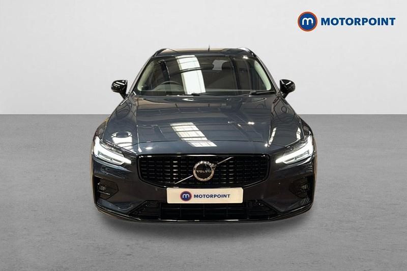 Used Volvo V60 Plus 163 HP (119 kW) 2022 Blue Estate