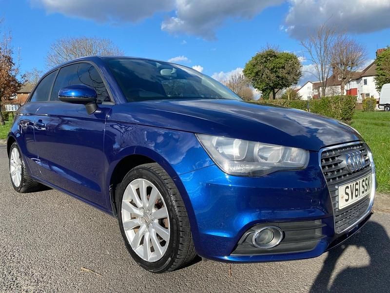 Usado Audi A1 Sport 86 HP (63 kW) 2011 Azul Citadino