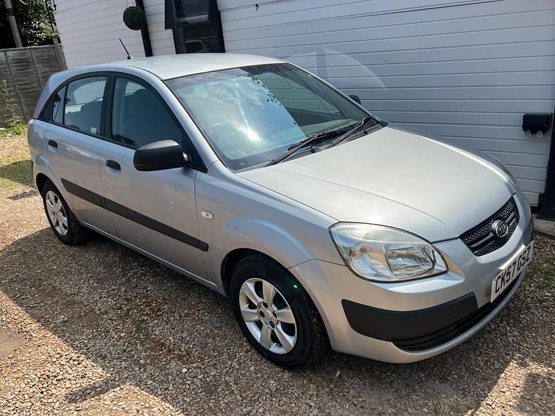 Silver Used 2007 Kia Rio Hatchback | £1,795 (Fair price) - Image 1/4