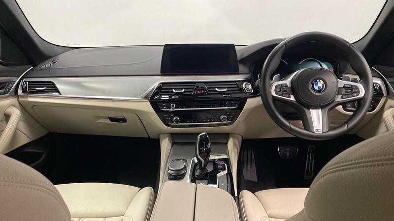 Used BMW 520 M Sport 187 HP (137 kW) 2018 Blue Sedan