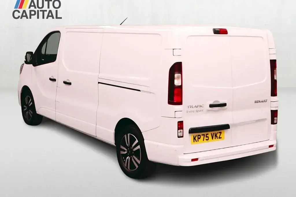 Używany Renault Trafic 150 KM (110 kW) 2025 Biały