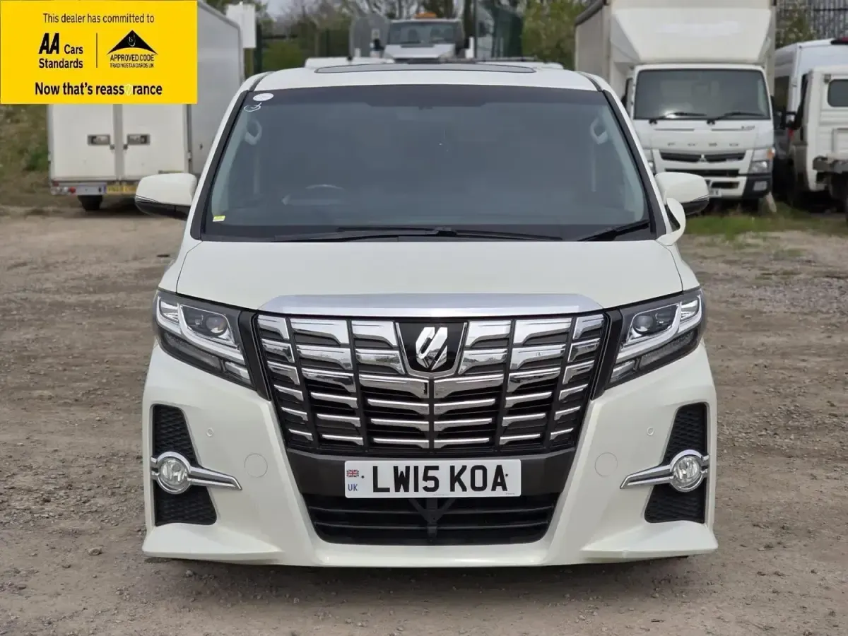 Usado Toyota Alphard 2015 Branco Monovolume