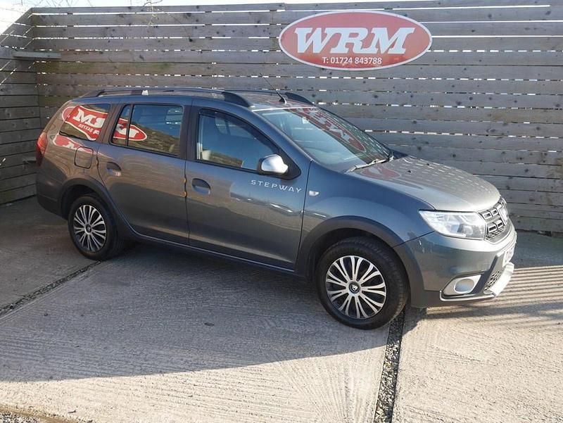Used Dacia Logan MCV Stepway 90 HP (66 kW) 2017 Grey Estate