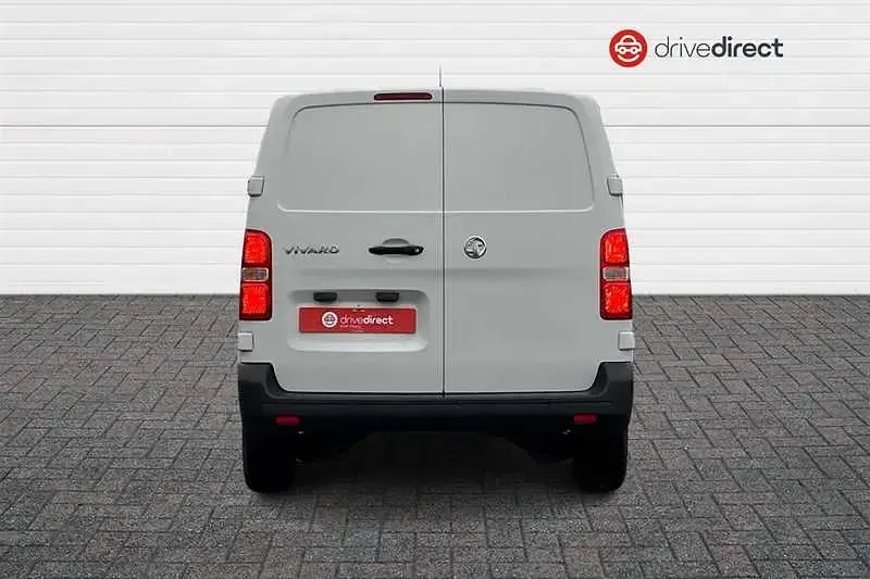 Used Vauxhall Vivaro S 100 HP (73 kW) 2023 White MPV