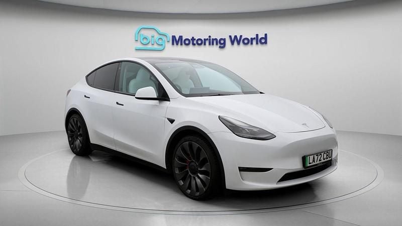 White Used 2022 Tesla Model Y Performance SUV | £25,000 (Fair price) - Image 1/4