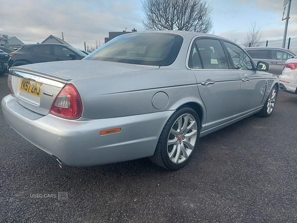 Used Jaguar XJ Sovereign 204 HP (150 kW) 2007 Silver Sedan
