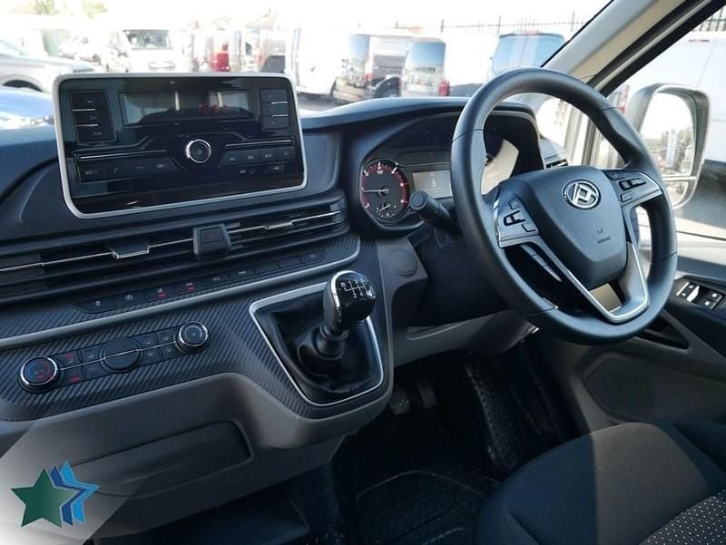 Used Maxus V90 150 HP (110 kW) 2024 White Van