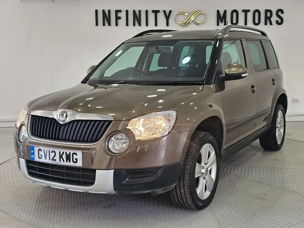 Used Skoda Yeti SE 152 HP (111 kW) 2012 Brown SUV