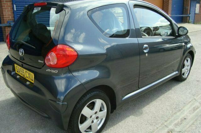 Used Toyota Aygo 67 HP (49 kW) 2005 Hatchback