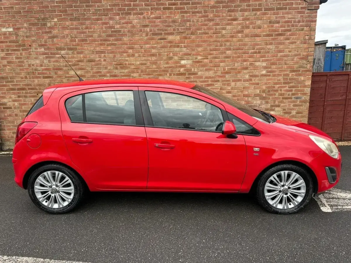 Used Vauxhall Corsa 2013 Red Hatchback