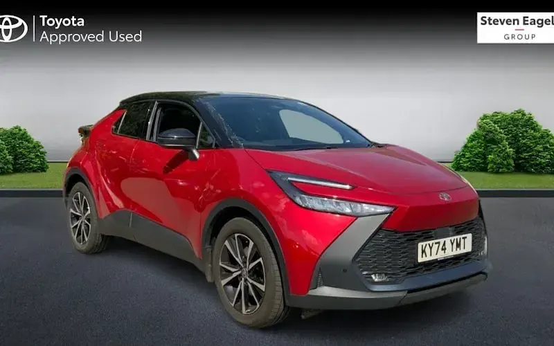 Begagnad Toyota C-HR Design 223 HK (164 kW) 2026 SUV