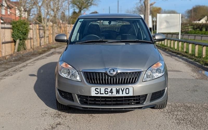 Used Skoda Fabia SE 69 HP (50 kW) 2014 Beige Hatchback