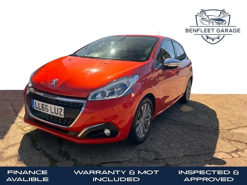 Used Peugeot 208 Allure 2016 Orange Hatchback