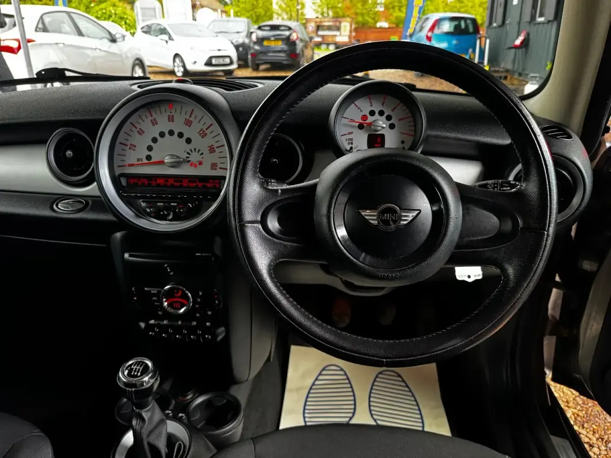 Usado Mini One Clubman 2012 Plateado Familiar