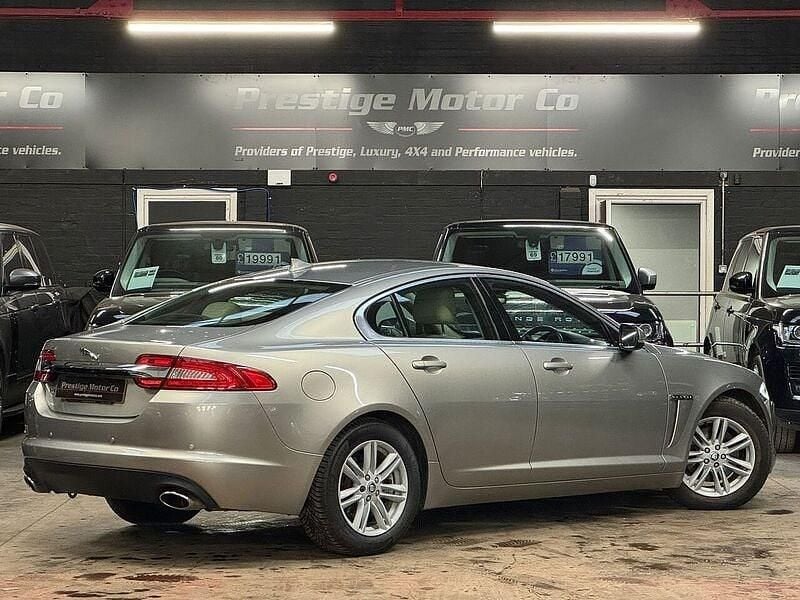 Used Jaguar XF Luxury 2013 Gold Sedan