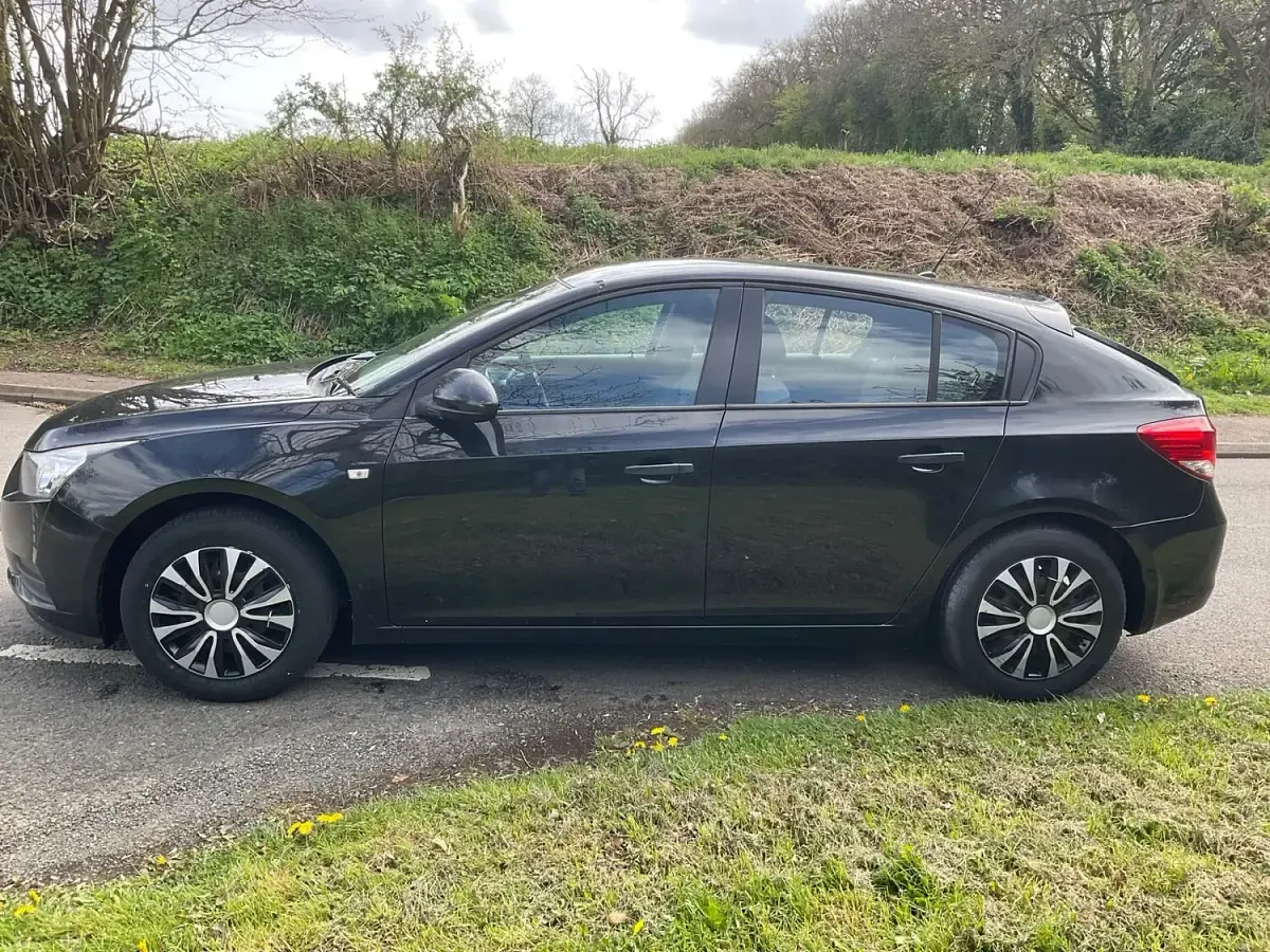 Used Chevrolet Cruze LS 2012 Black Sedan