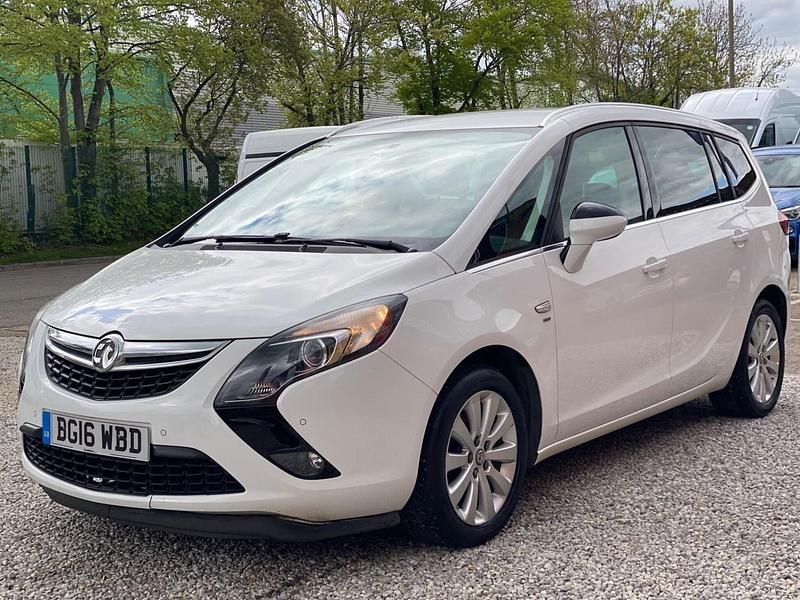 Used Vauxhall Zafira 2016 White MPV