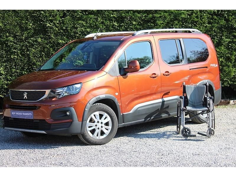 Used Peugeot Rifter Allure Premium 131 HP (96 kW) 2021 Bronze MPV