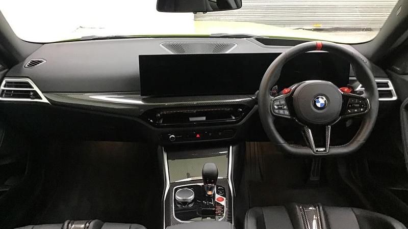 Begagnad BMW M2 Comfort Edition 473 HK (347 kW) 2025 Gul Sportkupé