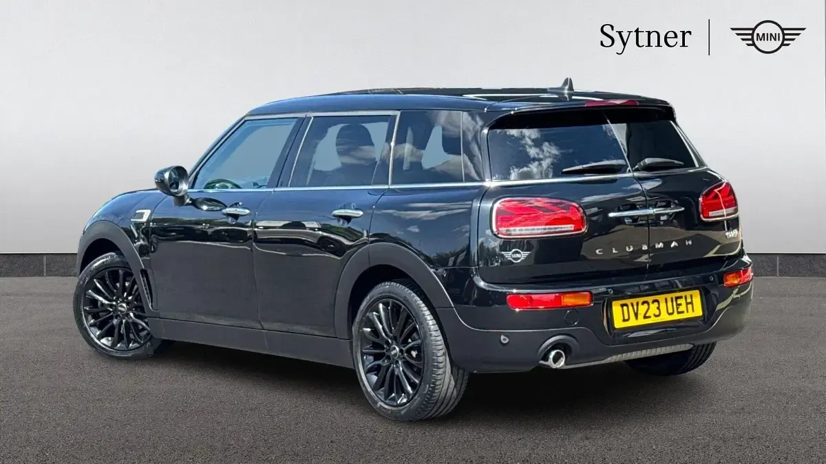 Used Mini Cooper Clubman Classic 134 HP (98 kW) 2023 Black Estate