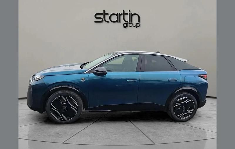 Used Peugeot e-3008 GT 156 kW (213 HP) 2024 Blue SUV