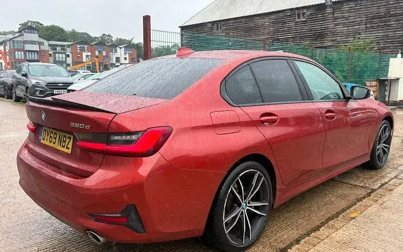 Used BMW 320 Comfort Edition 190 HP (139 kW) 2019 Orange Sedan