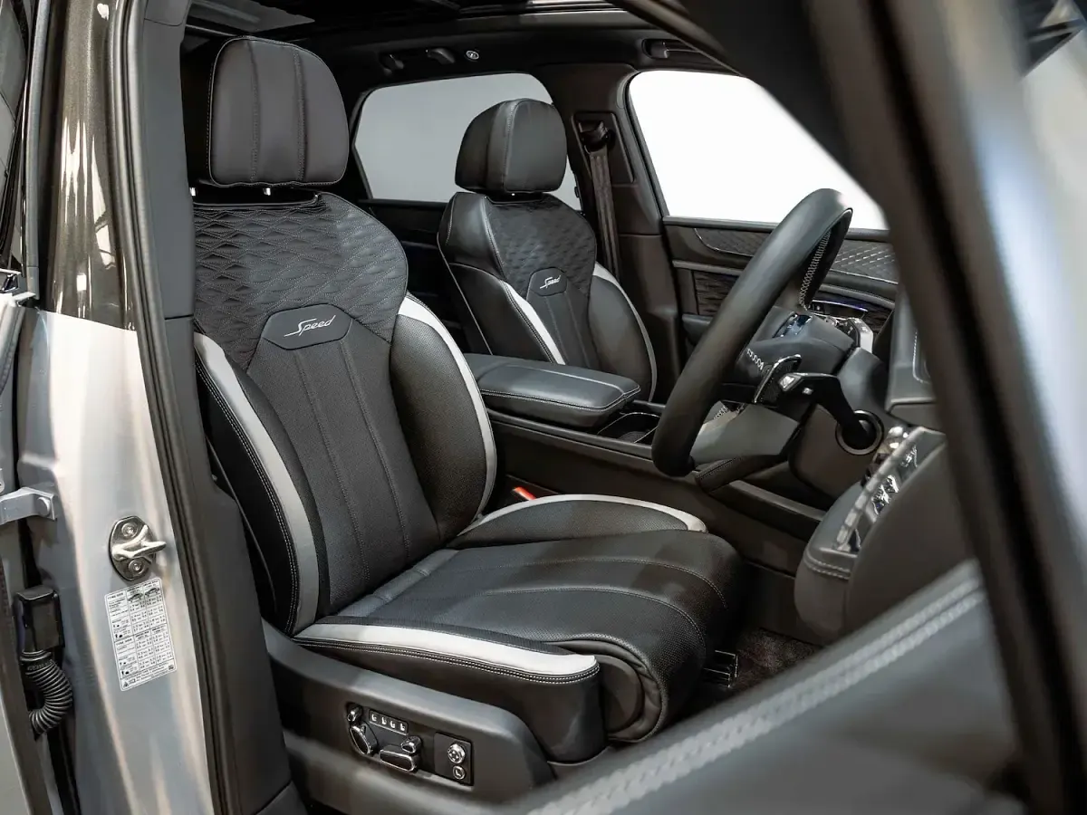 New Bentley Bentayga 2026 Black/grey SUV