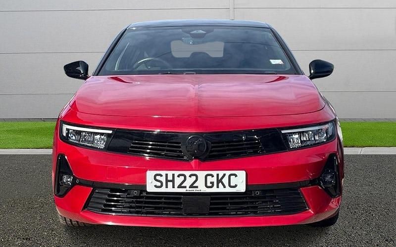 Used Vauxhall Astra GS Line 181 HP (133 kW) 2022 Red Hatchback
