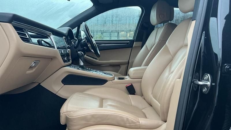 Used Porsche Macan S 348 HP (255 kW) 2019 Black SUV