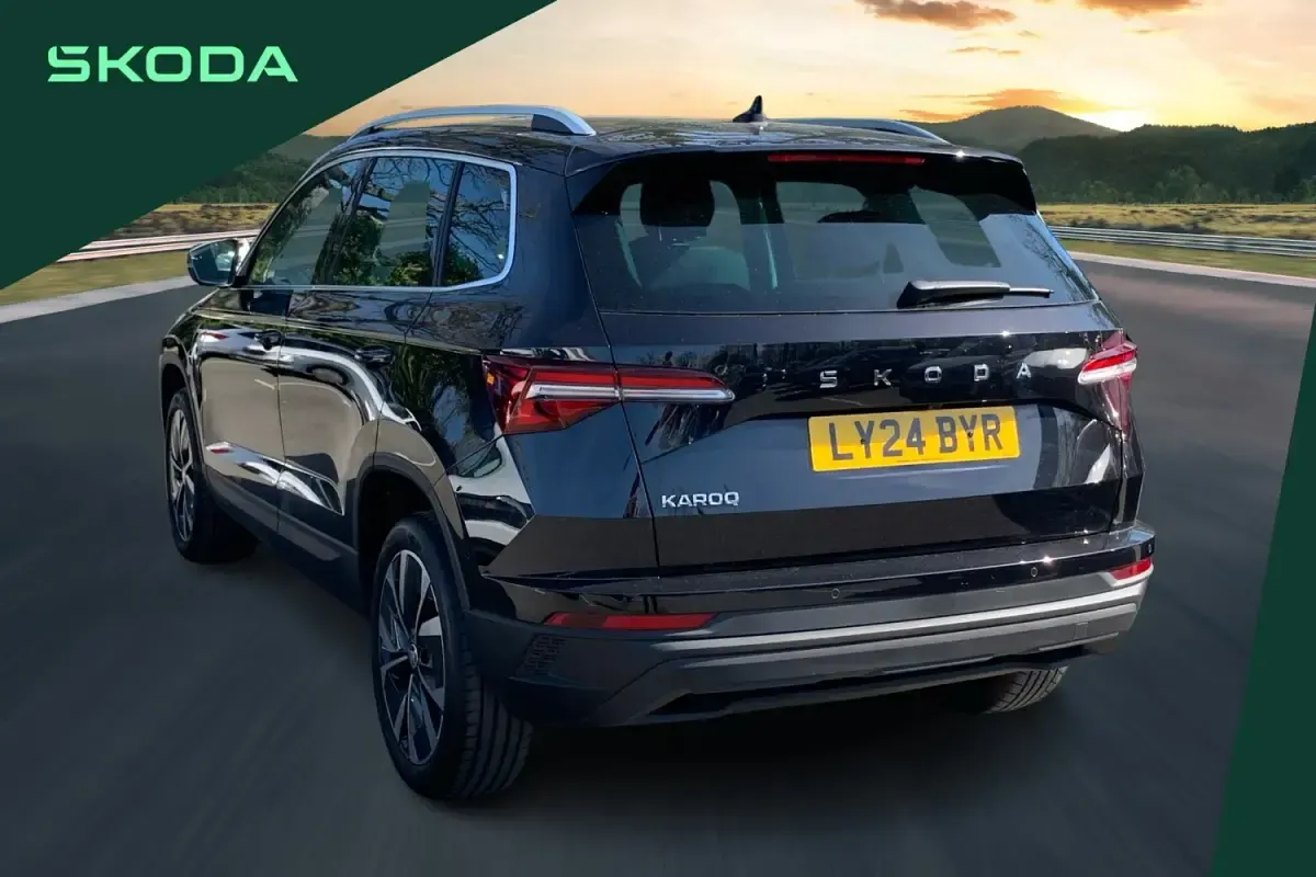 Gebraucht Skoda Karoq SE L 150 PS (110 kW) 2024 Schwarz SUV