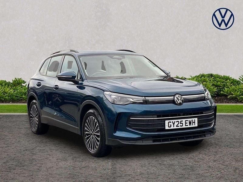 Blue Used 2025 VW Tiguan Life SUV | £31,990 (Expensive) - Image 1/4