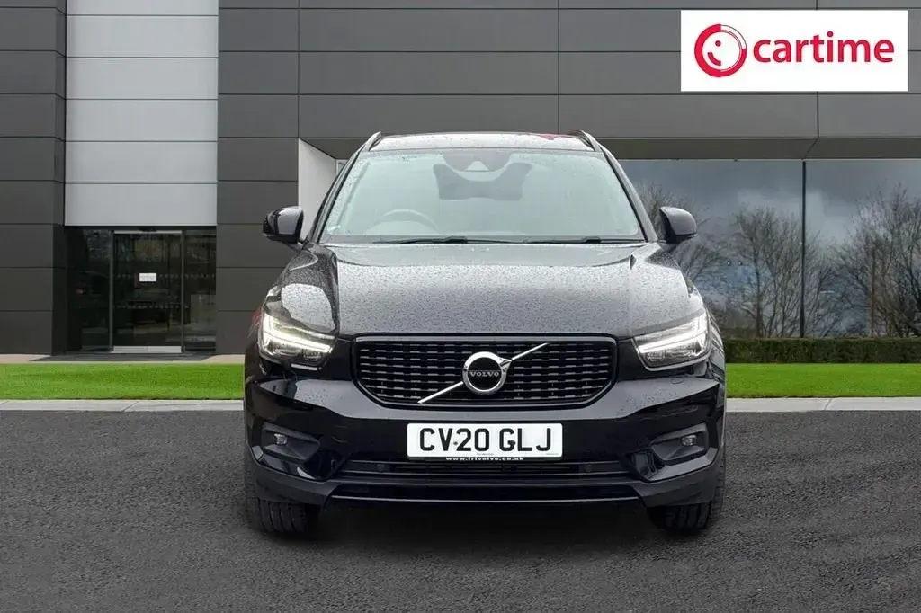 Usado Volvo XC40 R-Design Pro 163 HP (119 kW) 2020 Preto SUV