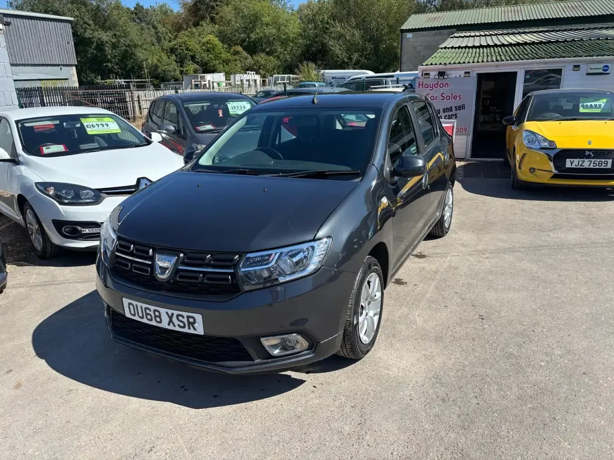 Used Dacia Sandero Comfort 90 HP (66 kW) 2018 Grey Hatchback