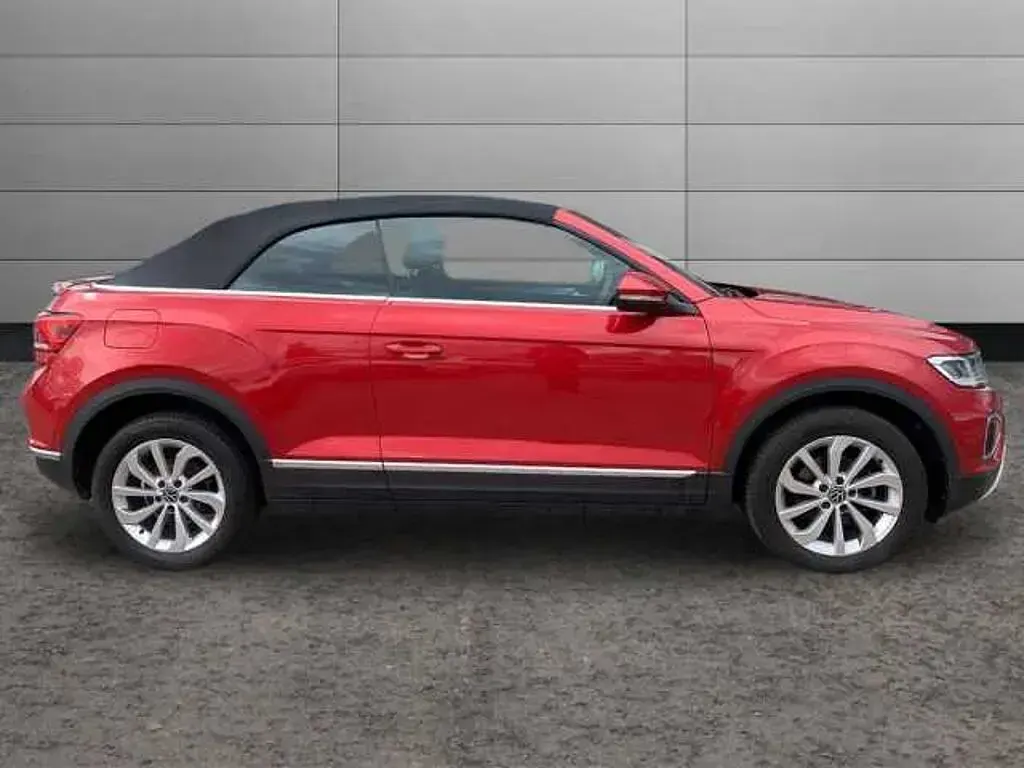 Begagnad VW T-Roc 150 HK (110 kW) 2022 SUV