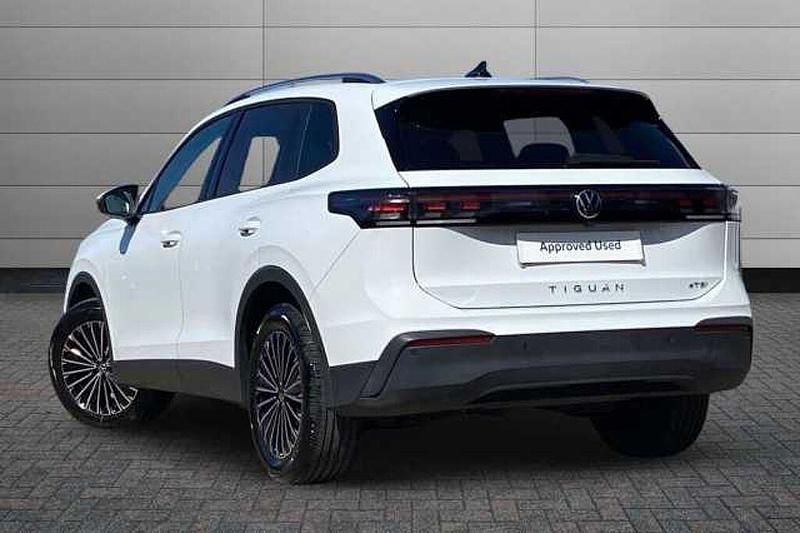 Usado VW Tiguan Match 150 CV (110 kW) 2026 Blanco SUV
