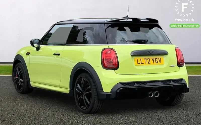 Used Mini John Cooper Works Hatch 231 HP (169 kW) 2022 Yellow Hatchback